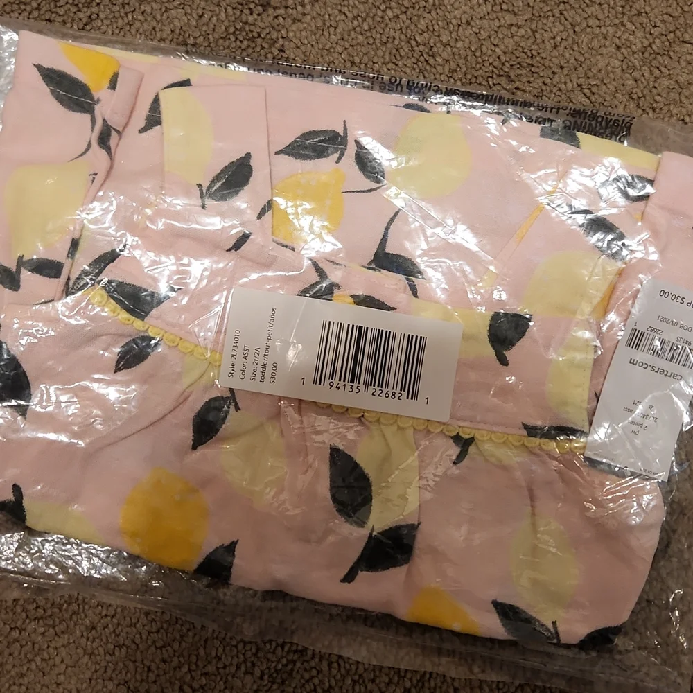 NWT Carter's lemon tank/short outfit- 2t